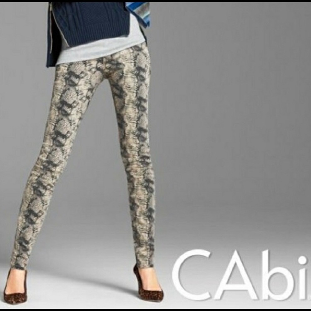 CAbi #958 Diamondback Snakeskin Skinny Jeans sz 4
